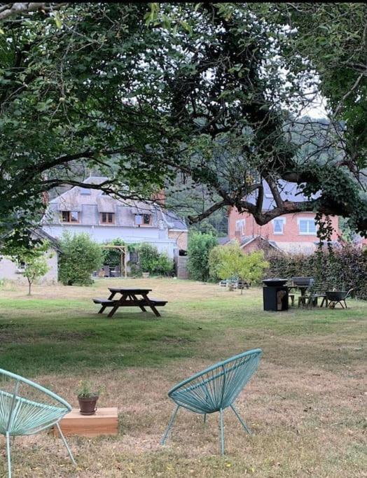 Gite: A La Courbe Du Fleuve Godinne Dış mekan fotoğraf
